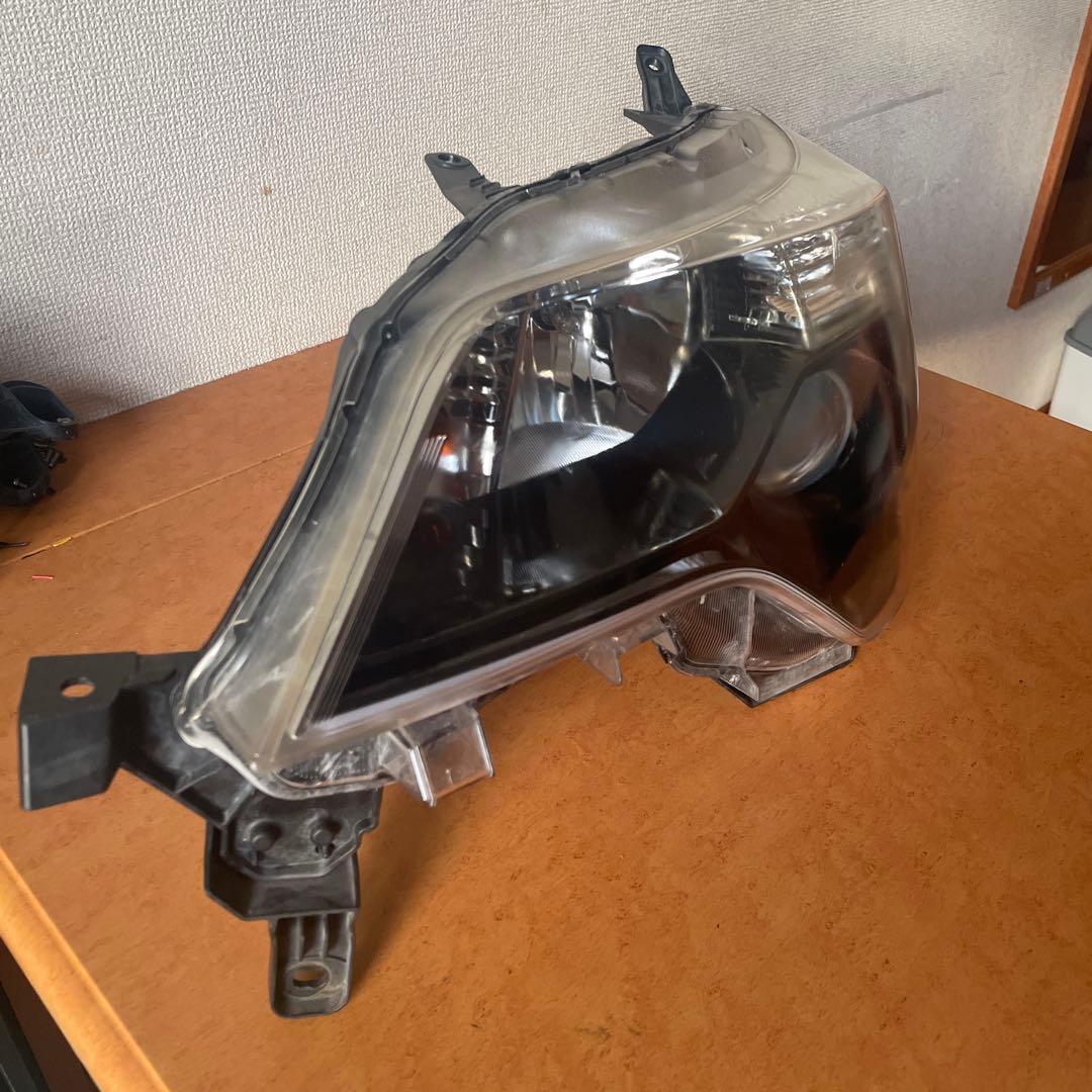 NCP141 NCP145 ランプセット、左右ホワイトLED