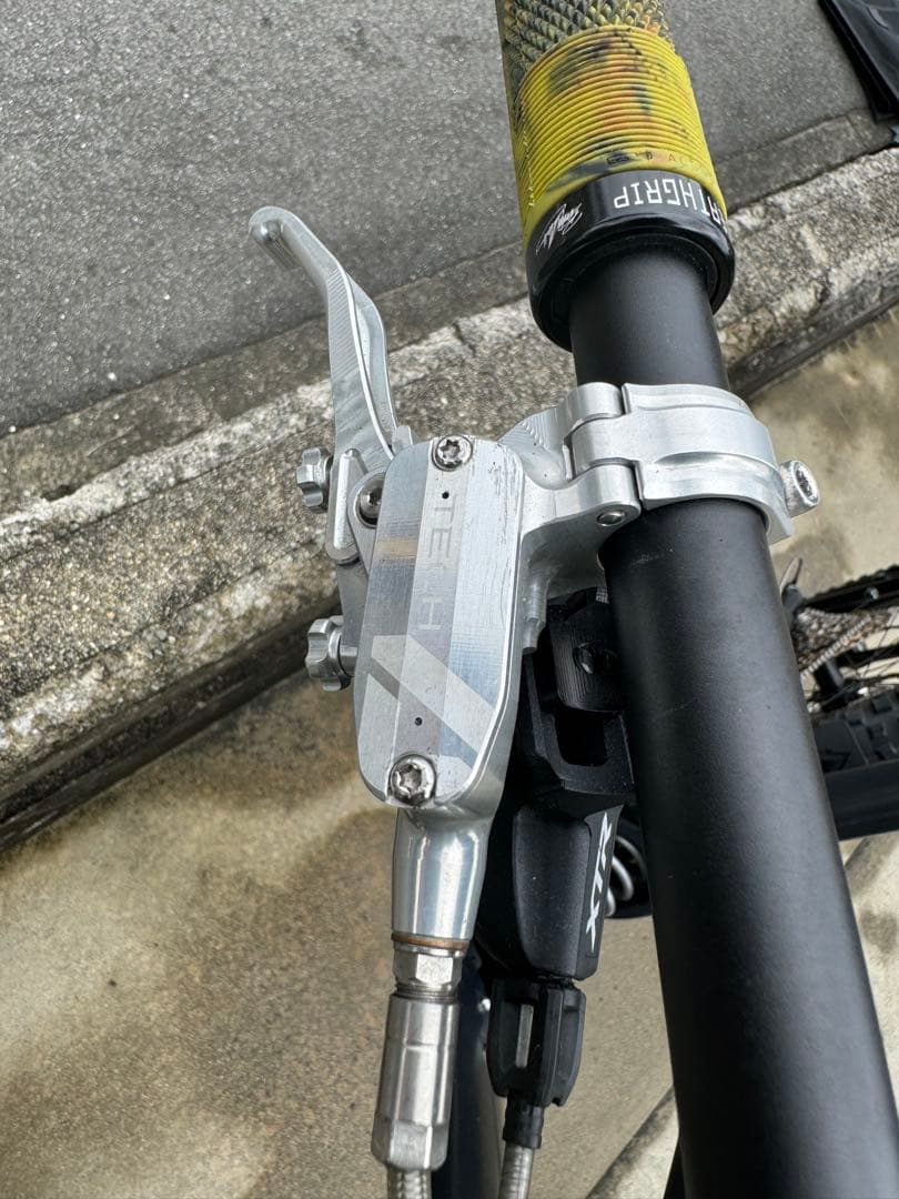 Forbidden bike Dreadnought Mサイズ完成車