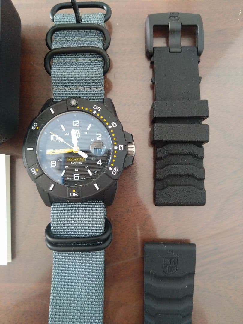 時計 LUMINOX