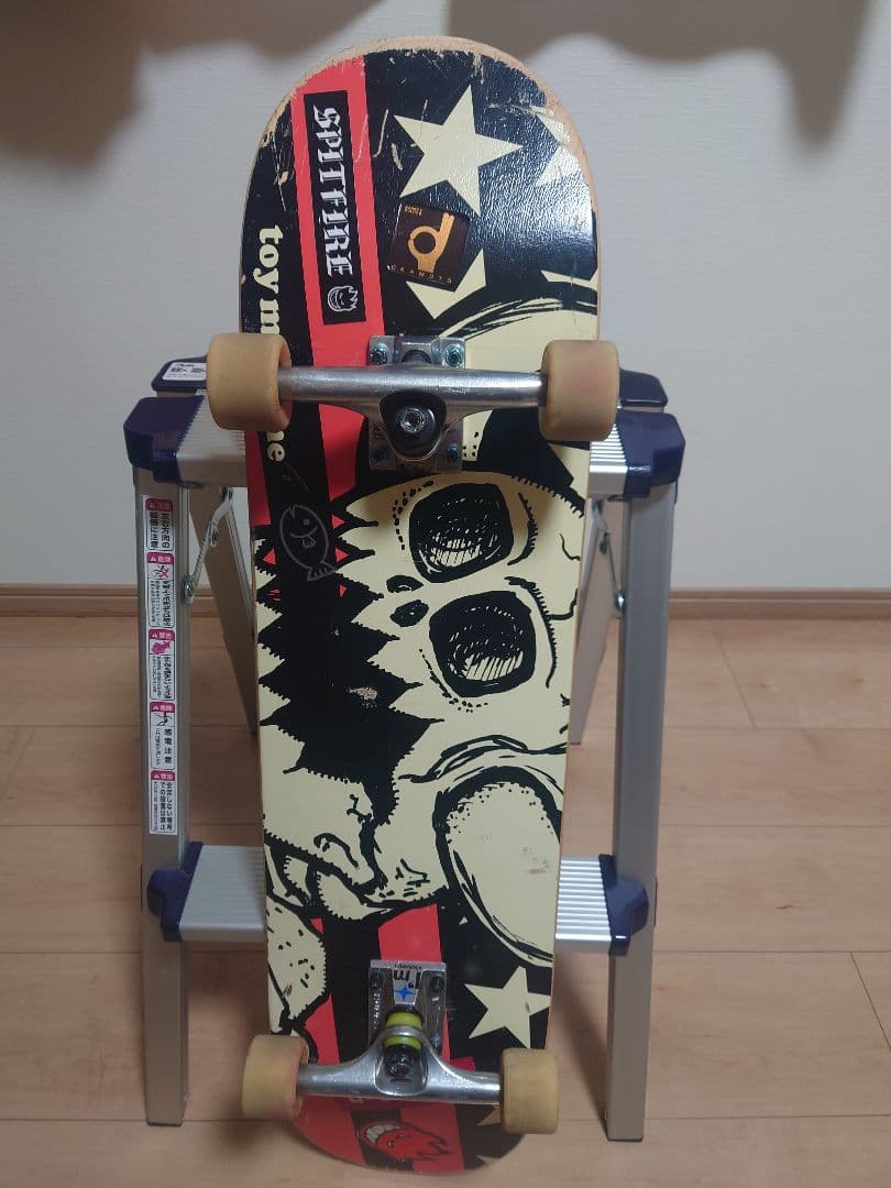 TOY MACHINE スケボー　8インチ　サンダートラック