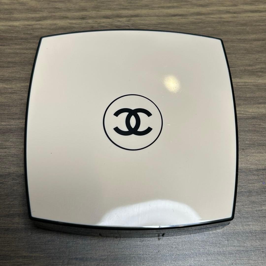 CHANEL／レ ベージュ パレット ルガール ミディアム