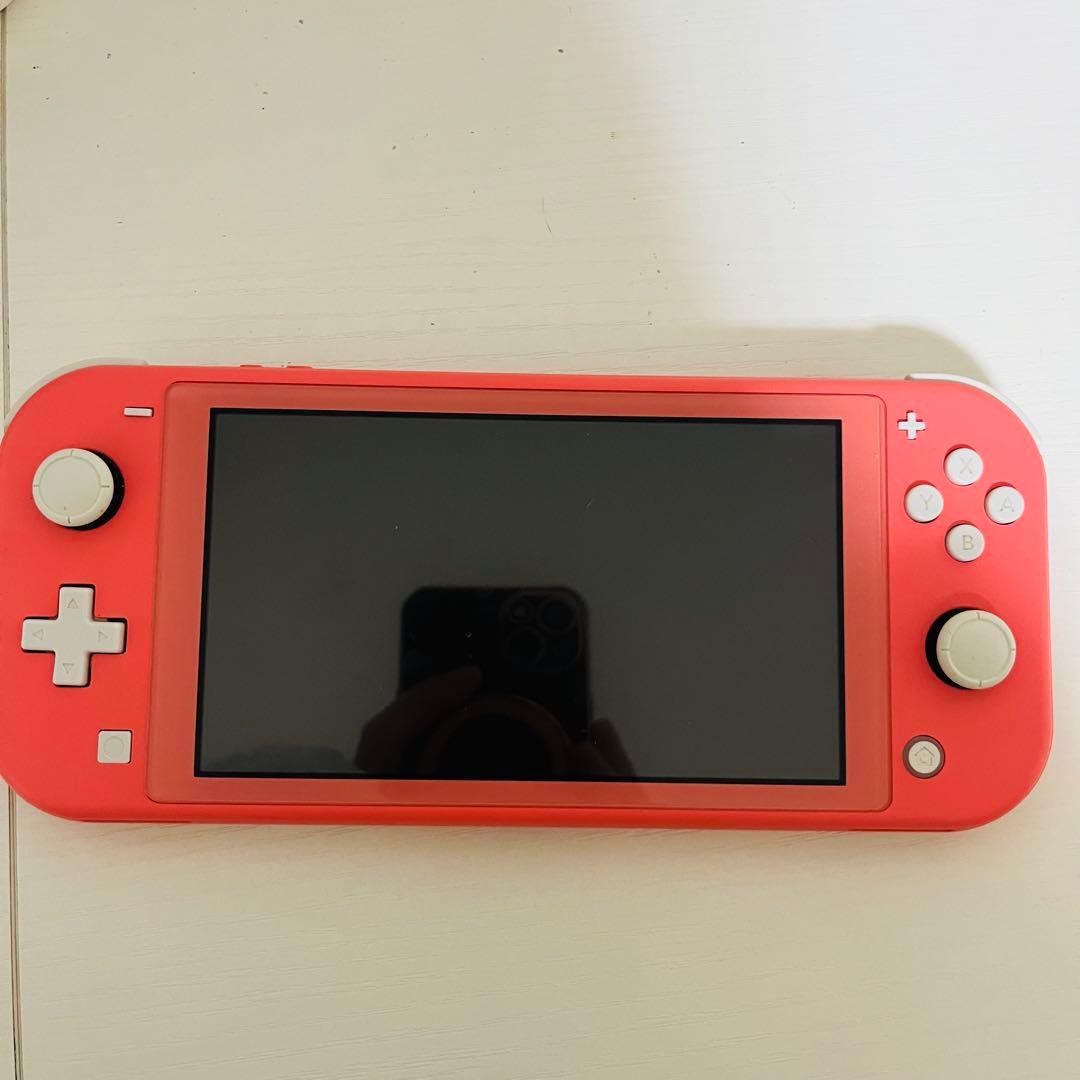 ニンテンドーSwitch ライト　本体　ピンク