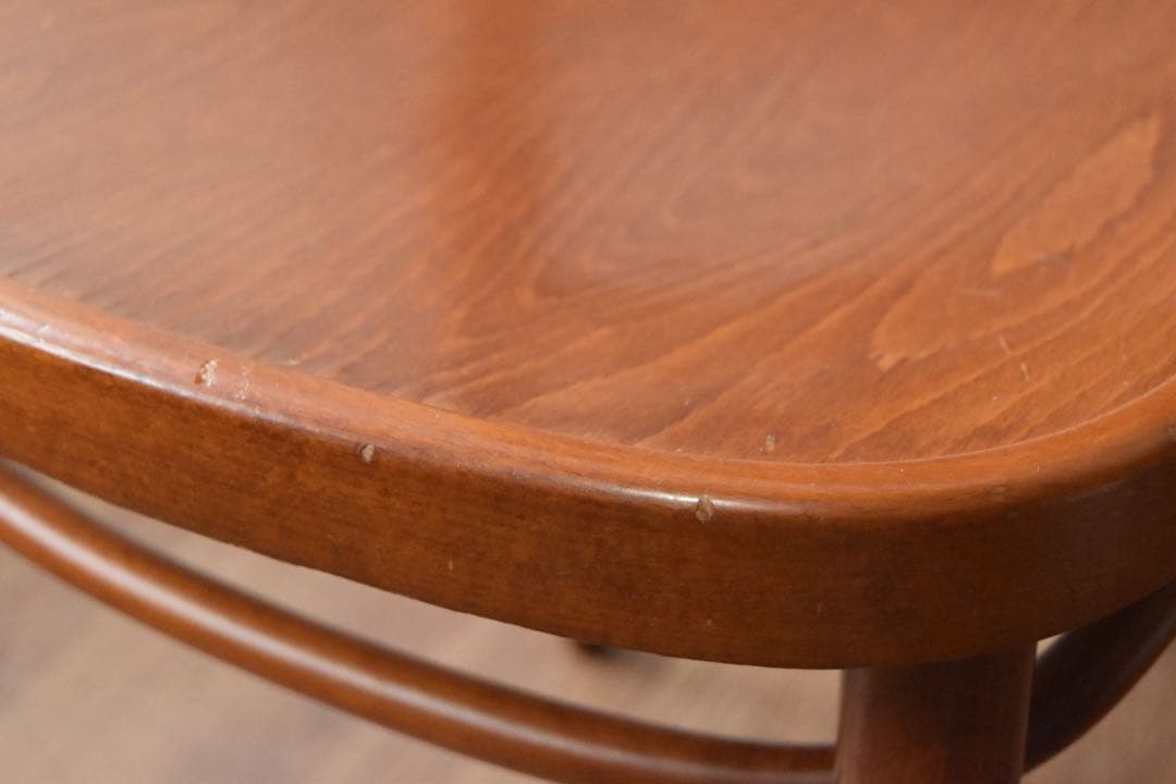 Bentwood chair ②
