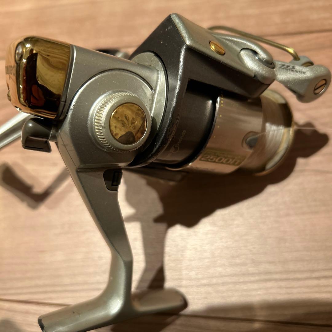 kb様《専用》ダイワ トーナメントZ 2500iT DAIWA