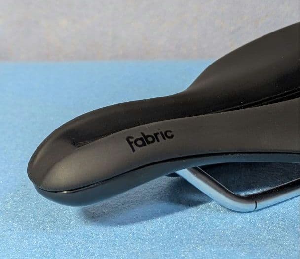 fabric line-s elite flat クロモリレール　サドル