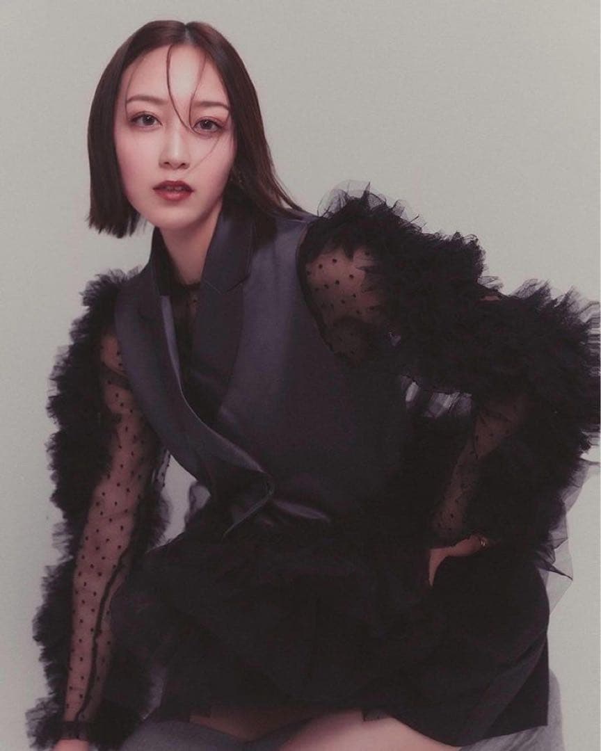 トップス bibiy. NINA SLEEVELESS JACKET