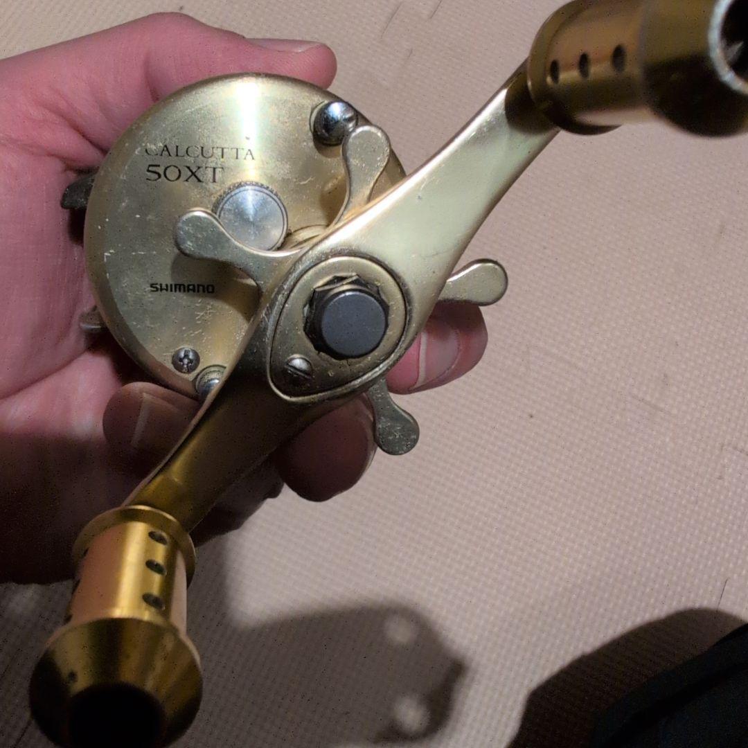Shimano CALCUTTA 50XT ゴールド ベイトリール