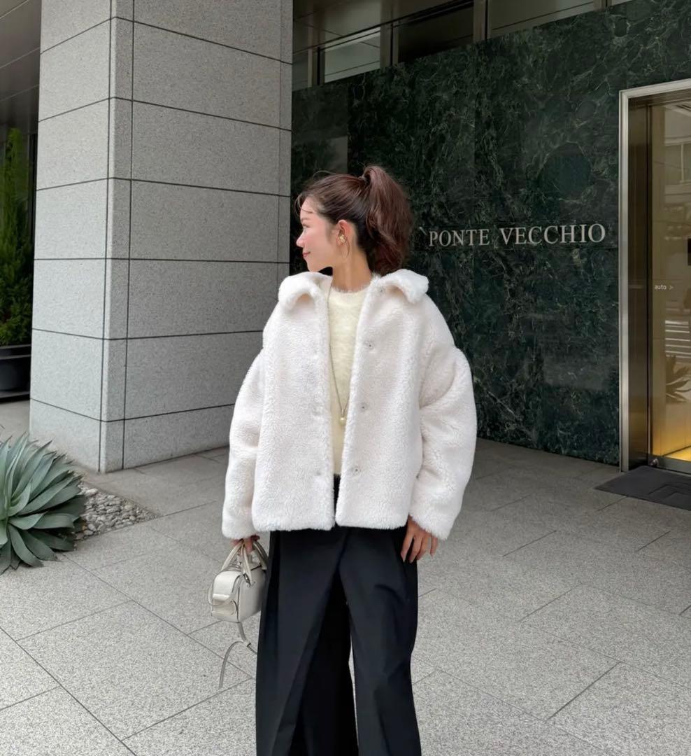 ジャケット・アウター HYEON ted cape / white