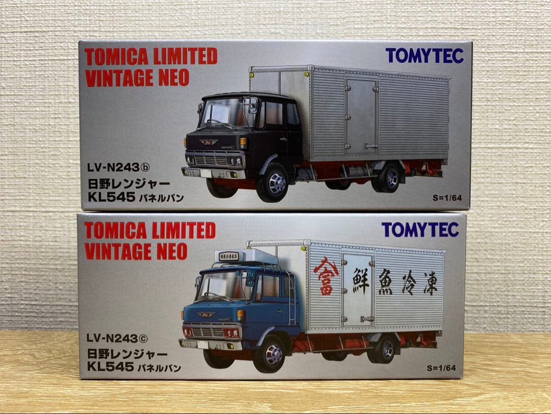 トミカリミテッド　ヴィンテージネオ　日野レンジャー　パネルバン2台セット