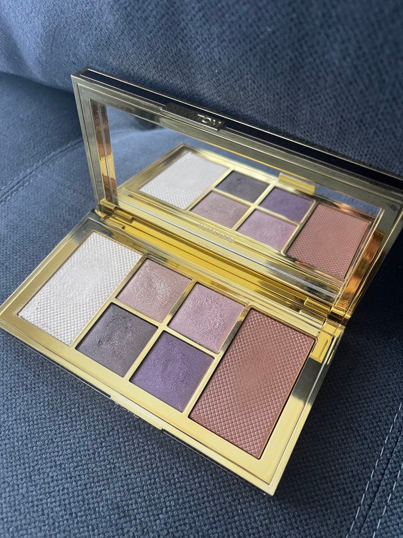【限定】TOM FORD MOONLIT VIOLET フェース&アイパレット