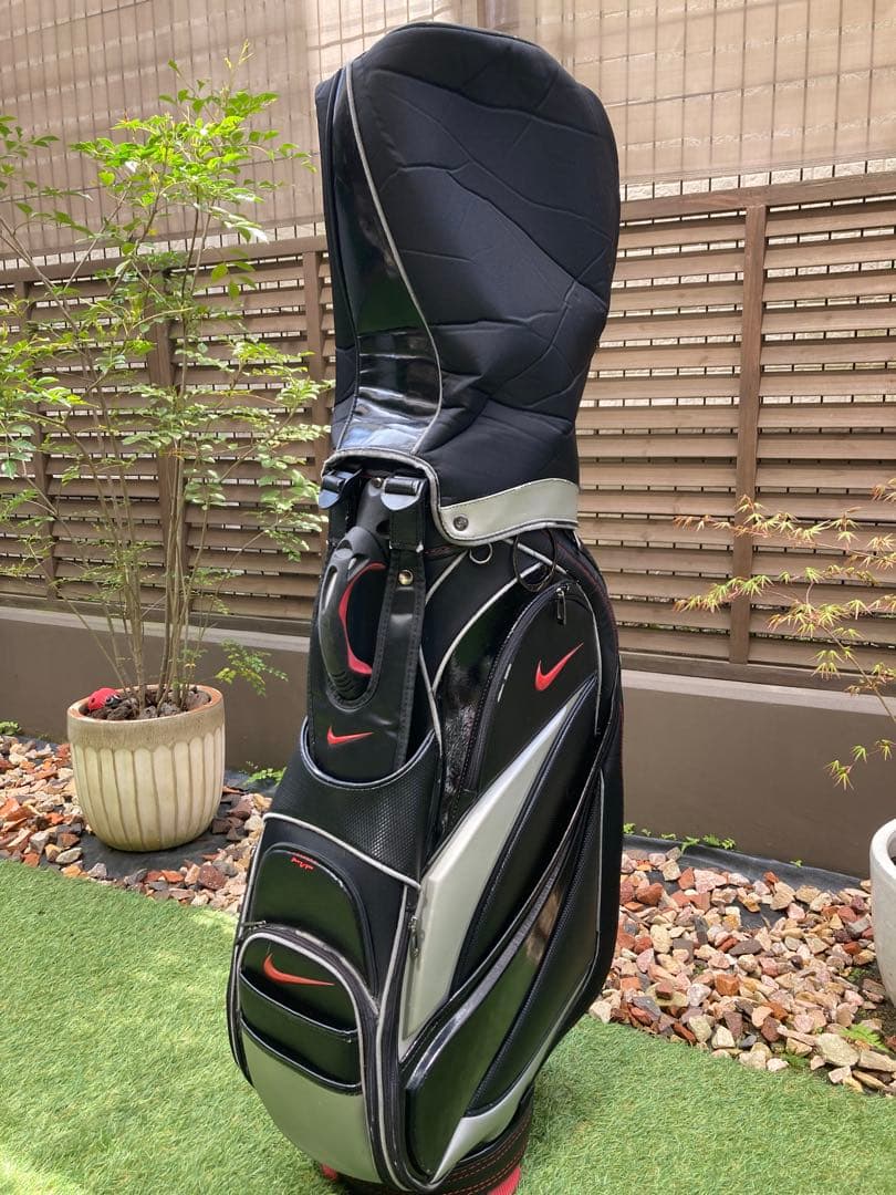 ナイキゴルフ　アスレチックシリーズ　キャディーバック　NIKEGOLF