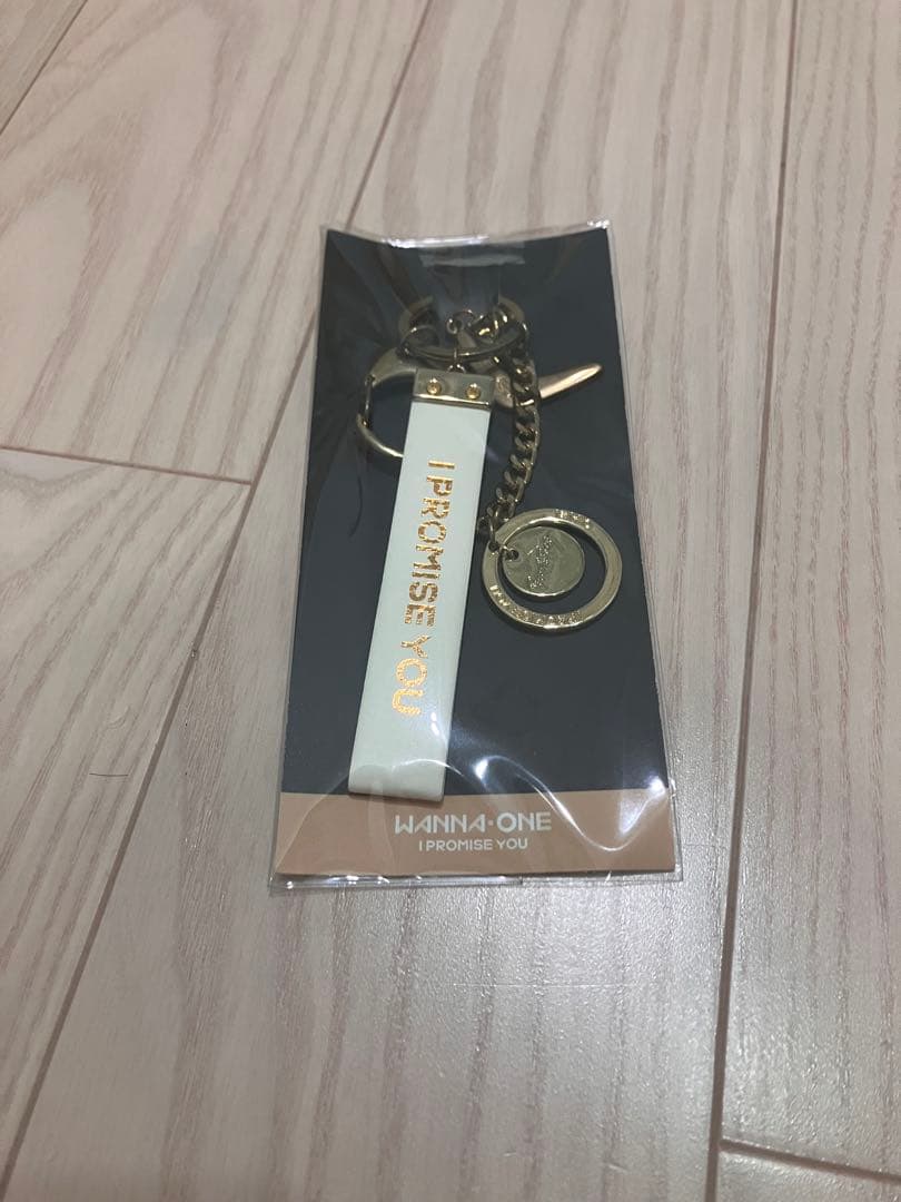 Wanna One CDアルバムセットと特典
