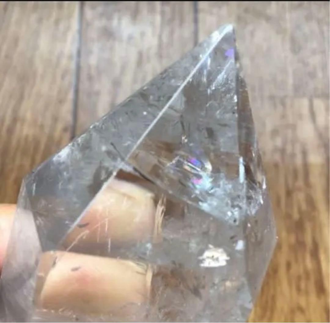 ヒマラヤパワー全開673g ⭐︎虹・クラック共に綺麗☆ヒマラヤ水晶 六角柱原石