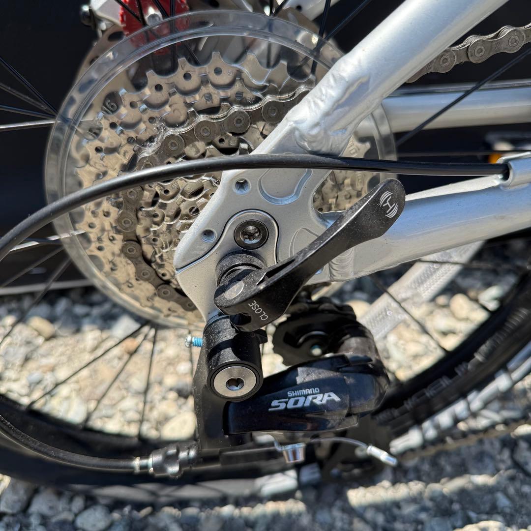 メルセデス・ベンツ シルバー 20型20段変速付き折りたたみ自転車