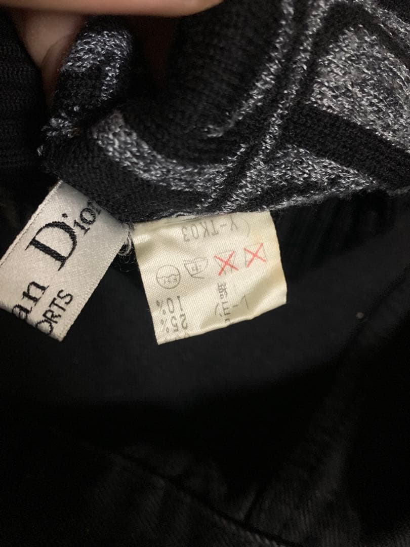 Christian Dior ニット帽・ビーニー 黒・グレー。未使用品。