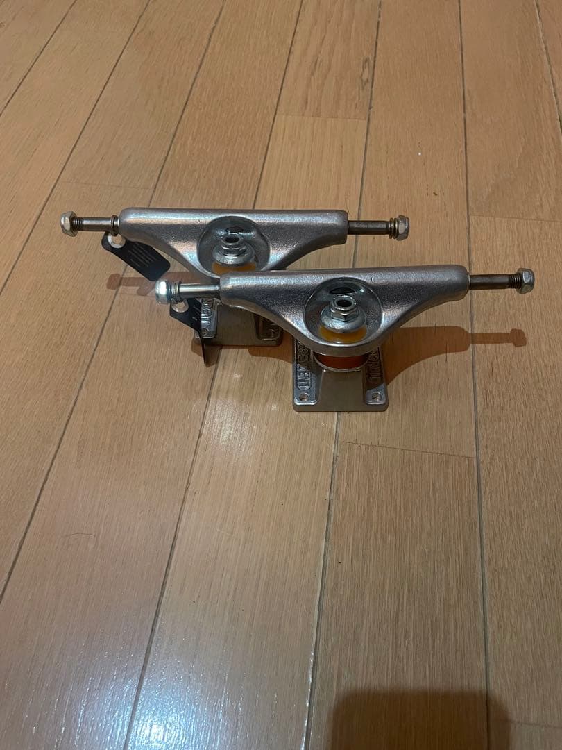 新品INDEPENDENT STAGE XI 55mmトラックスケボーパーツ