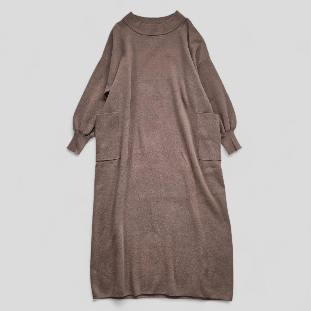 BEARDSLEY モックネック　ニットワンピース　ロング丈
