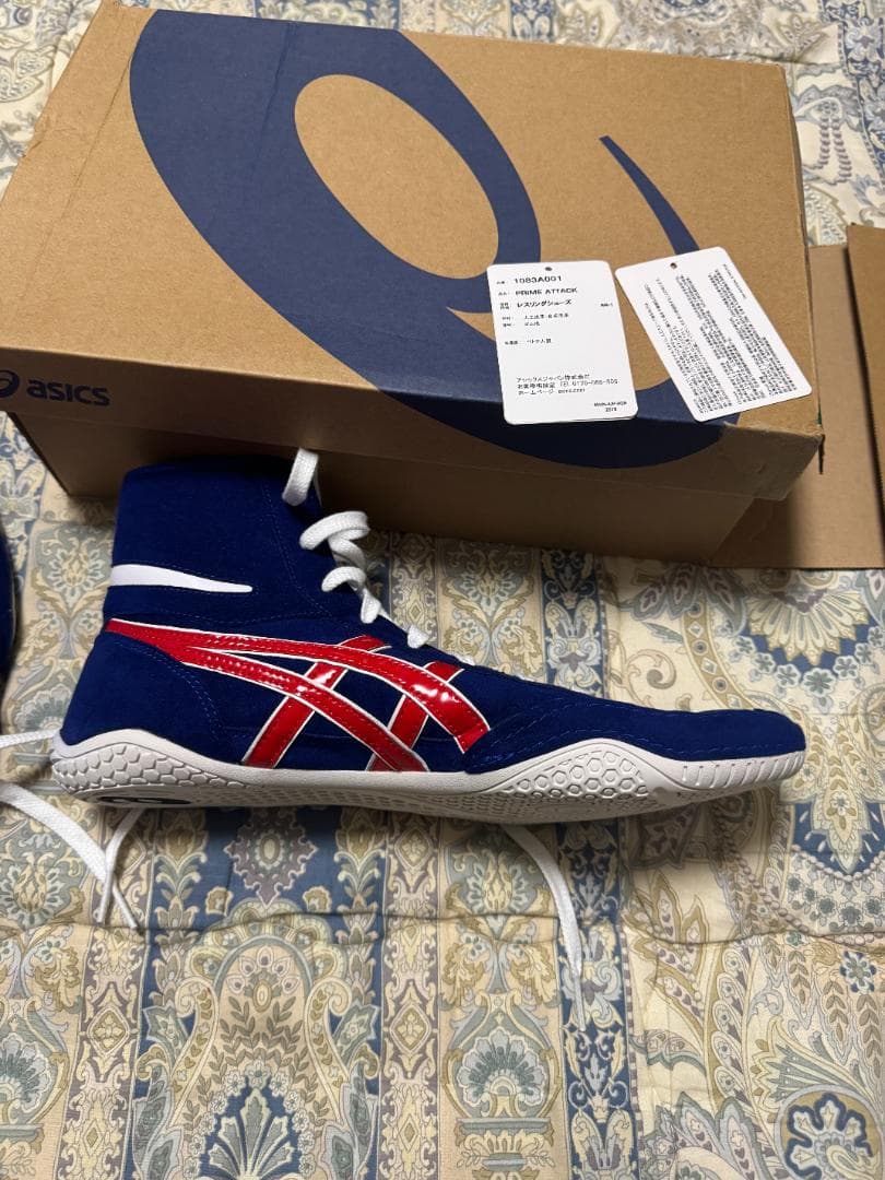 asics レスリングシューズ 1083A001 新品未使用 28.5㎝ 箱破損