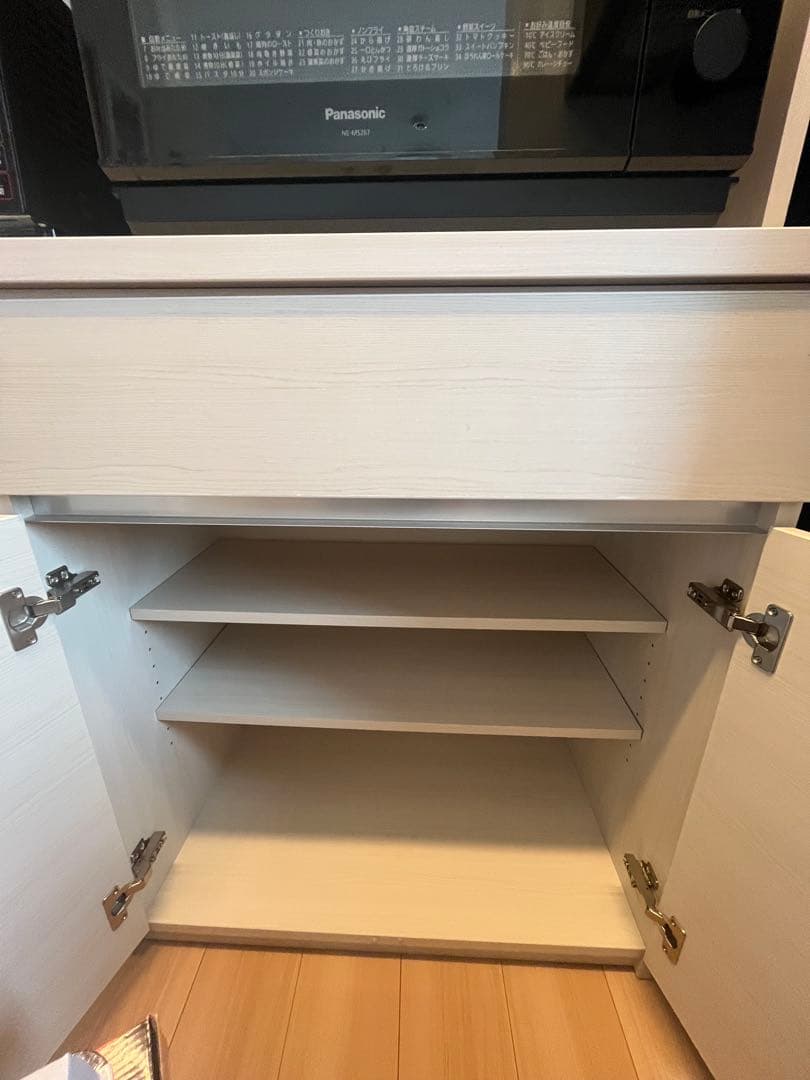 [値下げしました］大川家具　食器棚(ヒッコリーホワイト色)