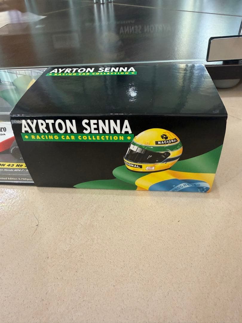 Ayrton Senna McLaren MP4/6 1/43 ミニチャンプス