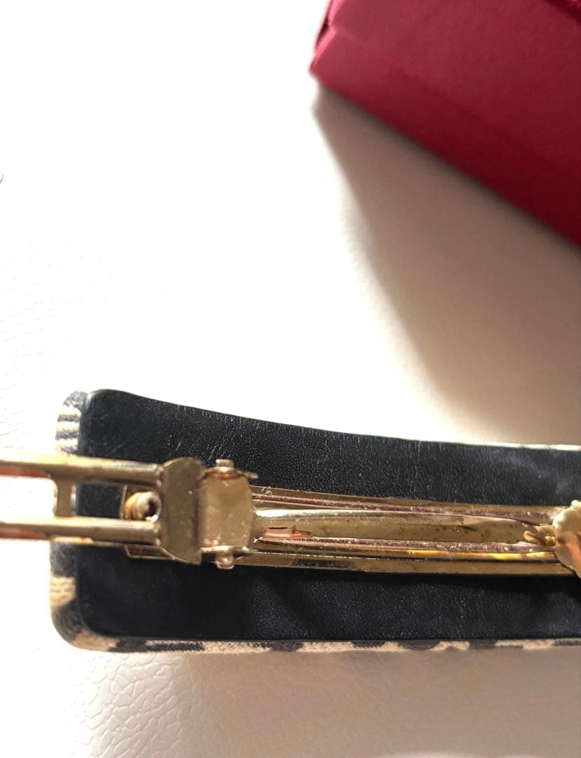 Salvatore Ferragamo　フェラガモ　バレッタ ガンチーニ