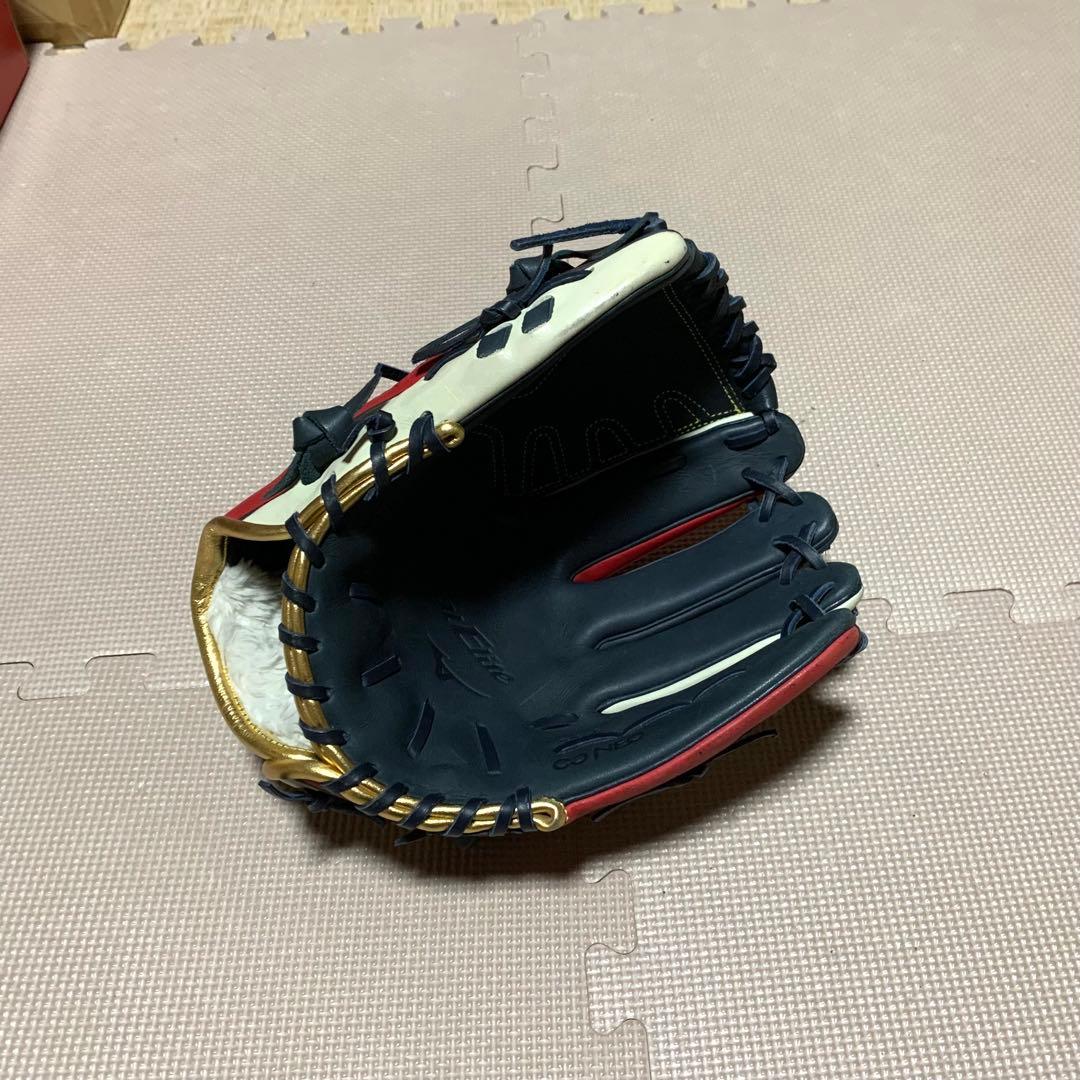 最終価格新品　グローバルエリート限定品　勝色コレクション 一般軟式　投手用グラブ