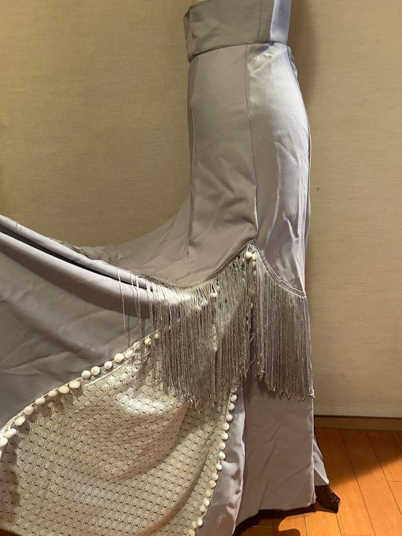 グレー　フリンジファルダ ハンドメイド美品