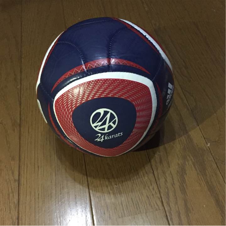 岡田武史監督サイン入りフットサルボール