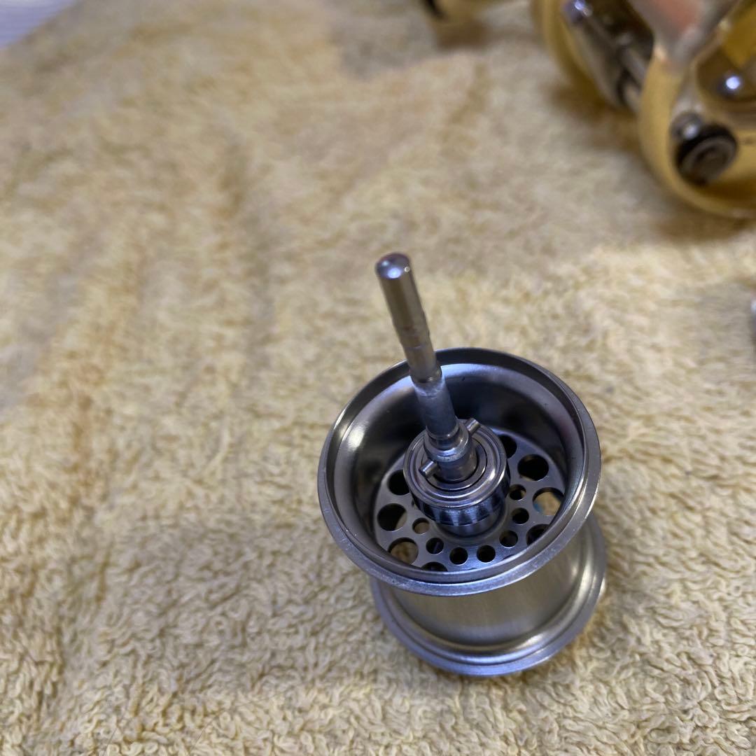 シマノ　カルカッタコンクエスト　50 シャロースプール付き　中古品　最終値引き