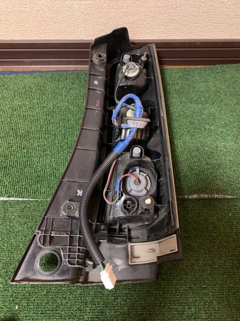 ホンダ N BOX JF1/JF2 純正左右テールランプICHIKOH D105