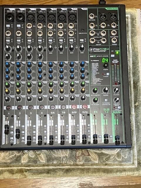 mackie ProFx12V3 ミキサー　動作確認済　専用ソフトケース付き