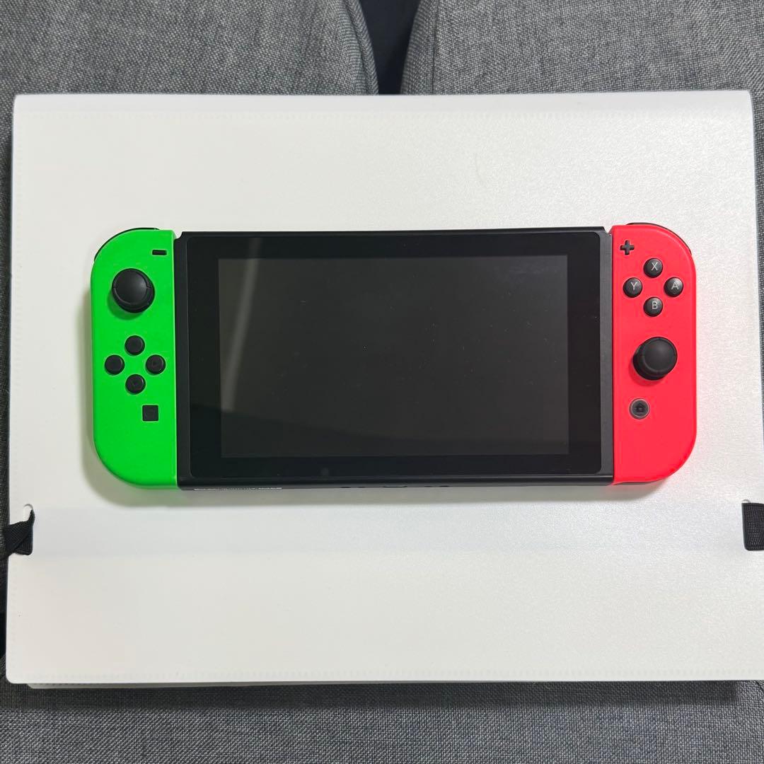 く*ん様 Nintendo Switch 本体 セット ジョイコン ソフト等付