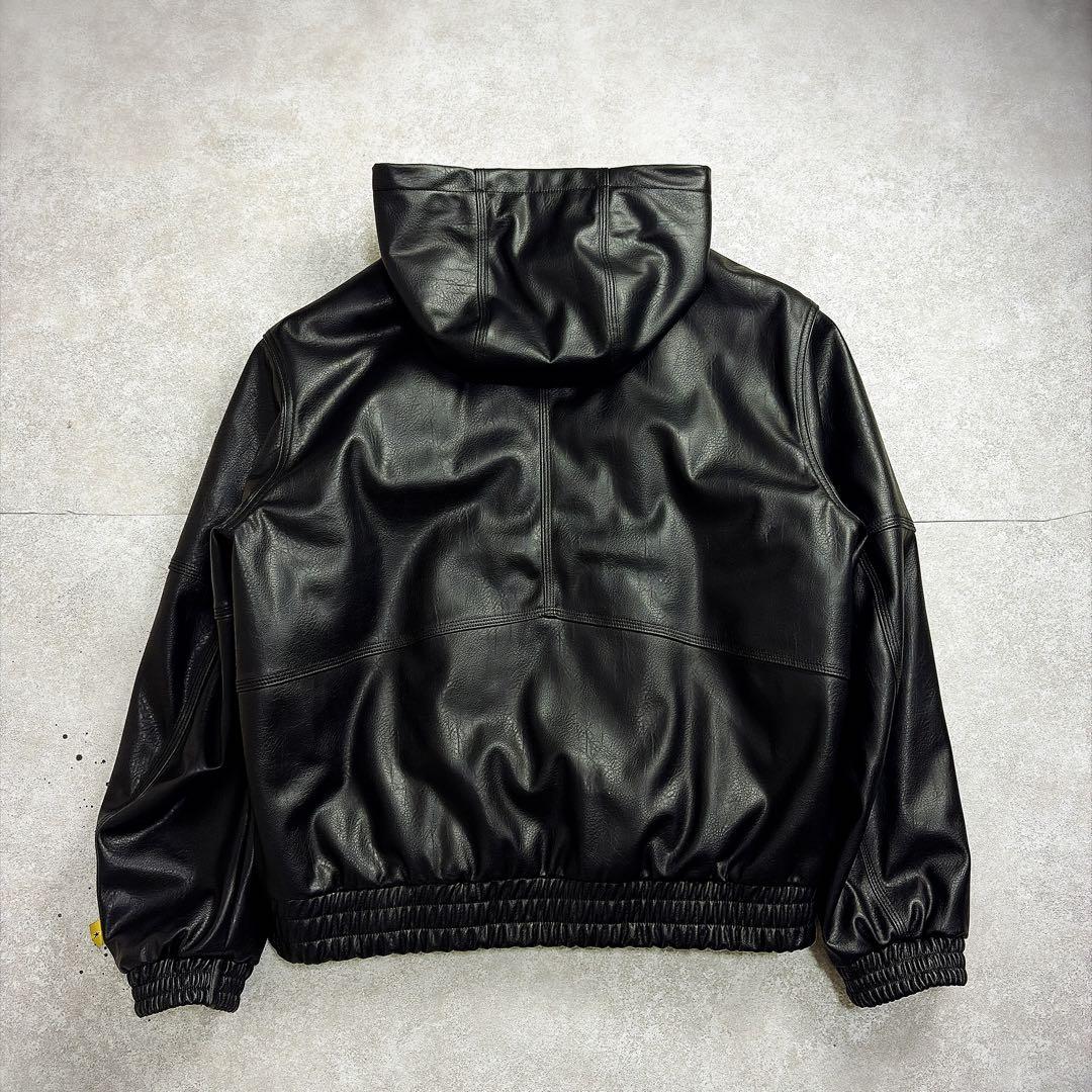 ZARA　フェイクレザー メンズ　フード付きジャケット XLサイズ　光沢　黒