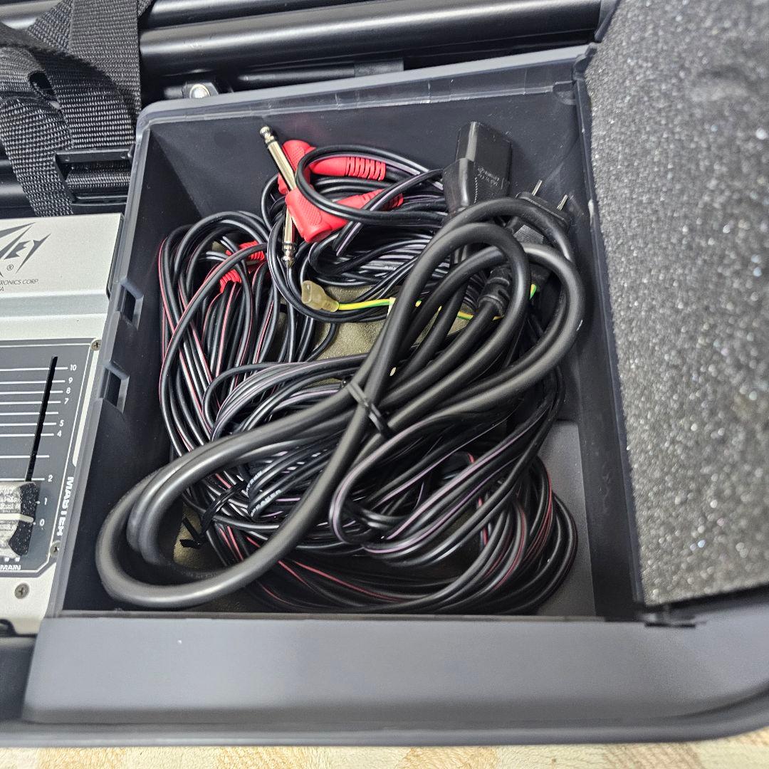 配信機器・PA機器・レコーディング機器 PEAVEY Escort