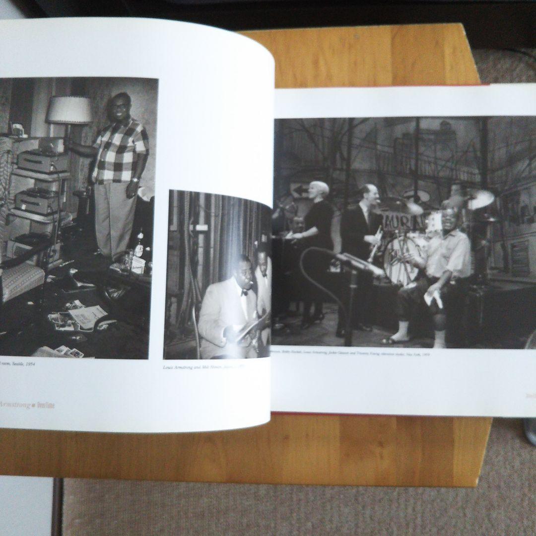 Over Time the jazz ミルト・ヒントン直筆サイン入り写真集 洋書