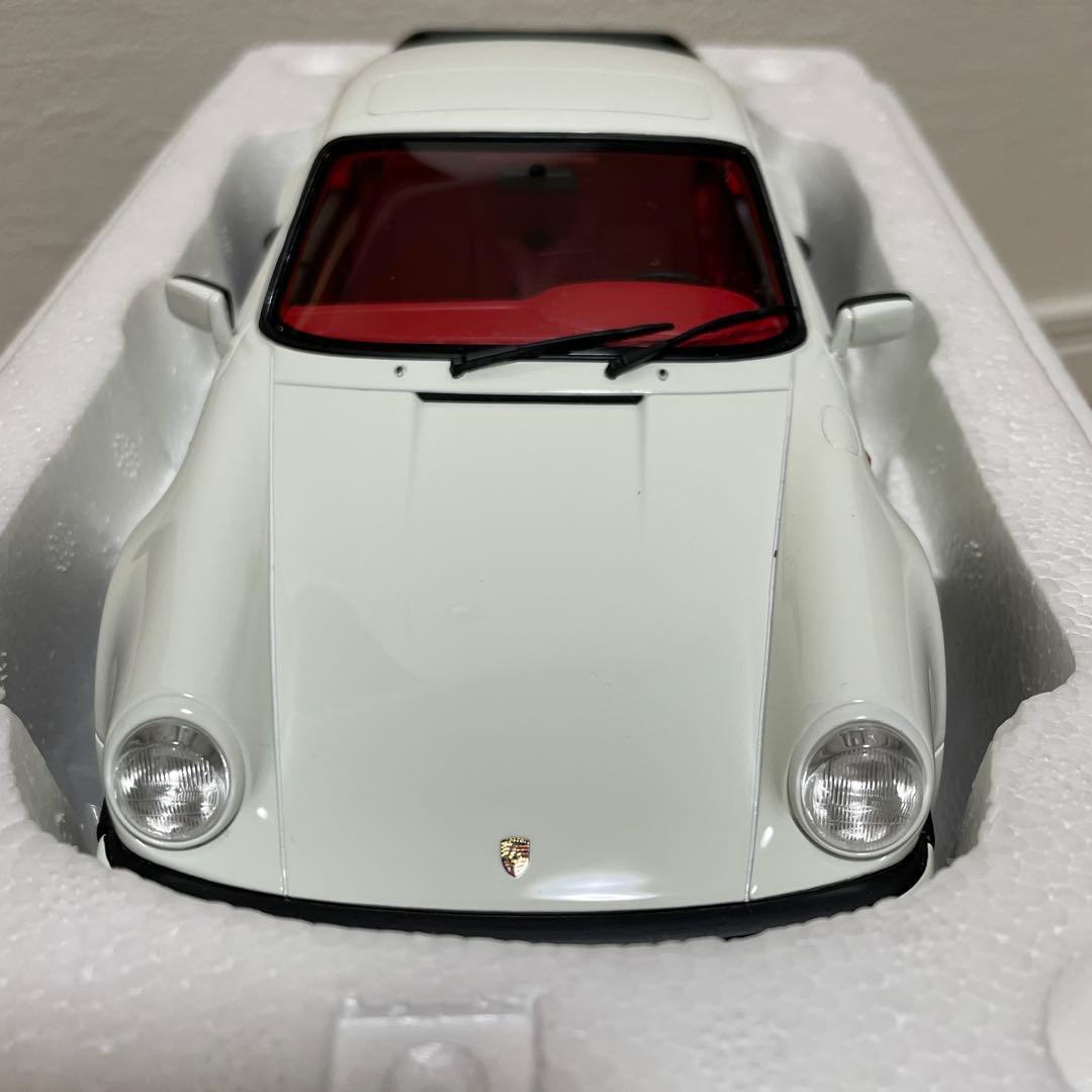 GTスピリット ポルシェ911 ターボS 1/18ホワイト