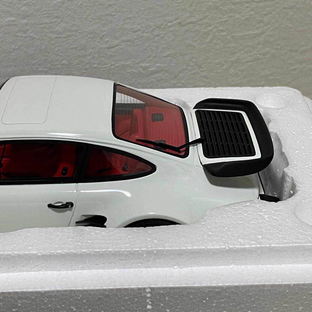 GTスピリット ポルシェ911 ターボS 1/18ホワイト