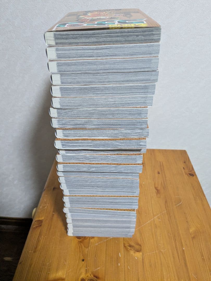 名探偵コナン1〜100巻 100巻記念オリジナル収納BOX＋101巻〜107巻