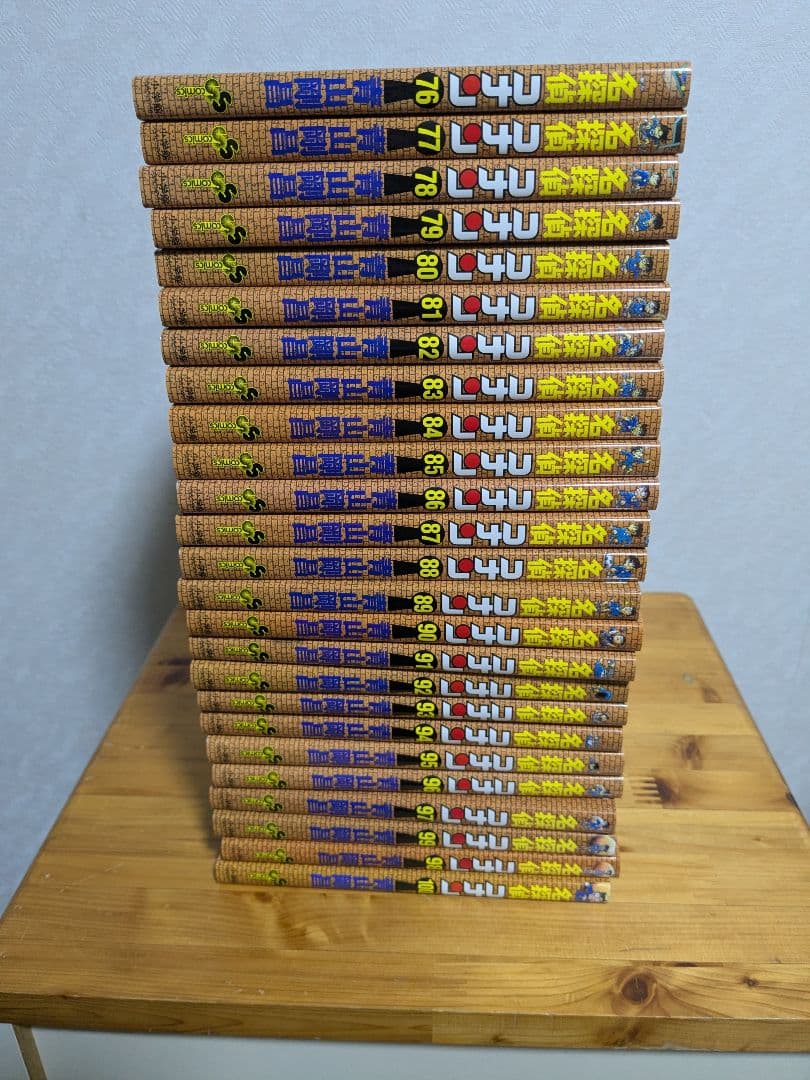 名探偵コナン1〜100巻 100巻記念オリジナル収納BOX＋101巻〜107巻