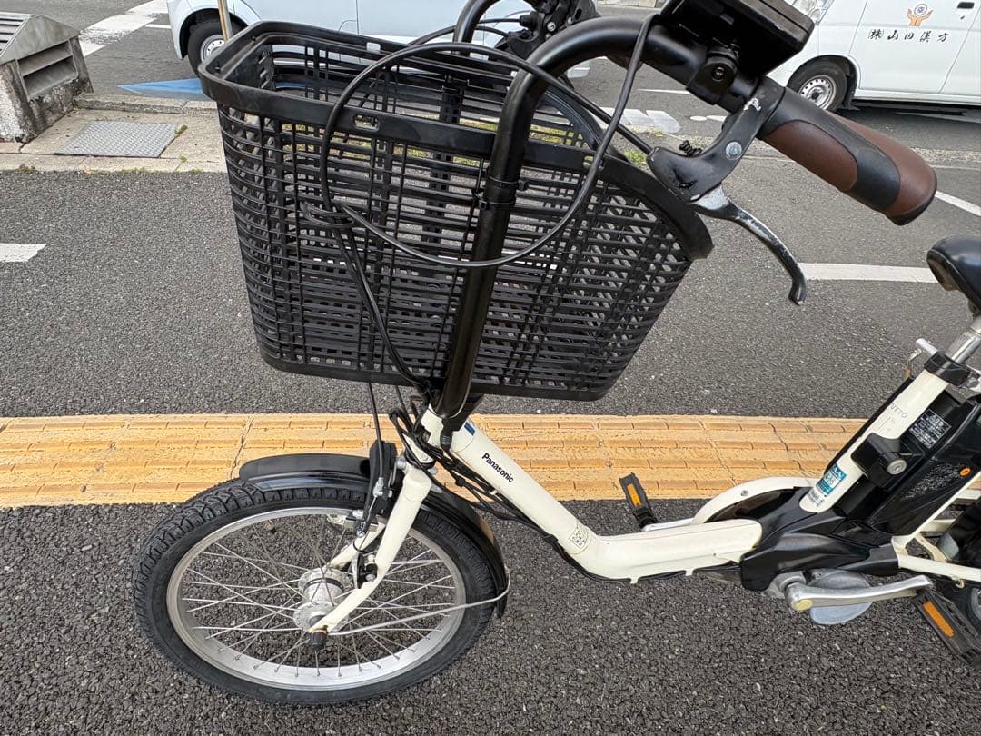 中古20㌅Panasonic電動アシスト自転車　13.2Ah4点灯　大阪　088