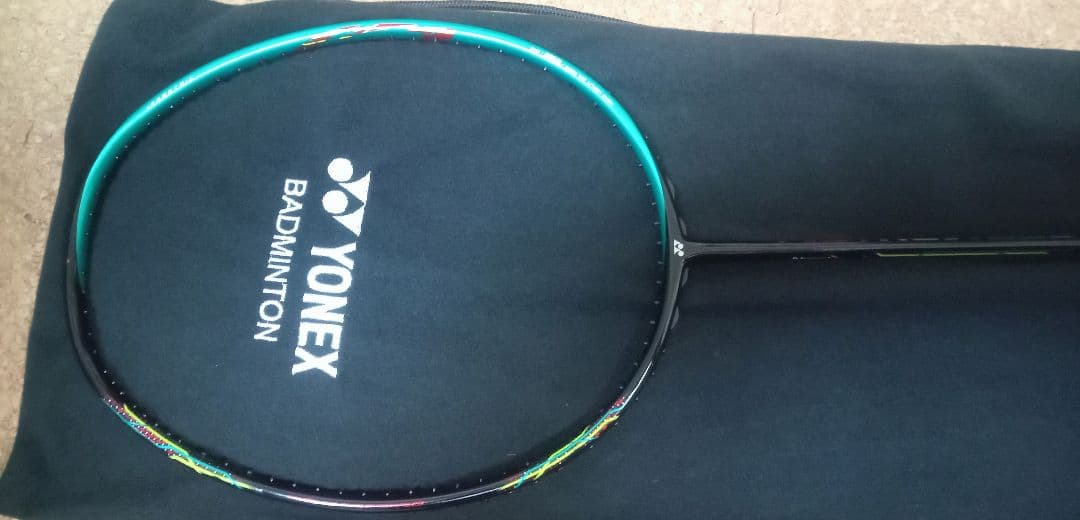 YONEX アストロクス88S