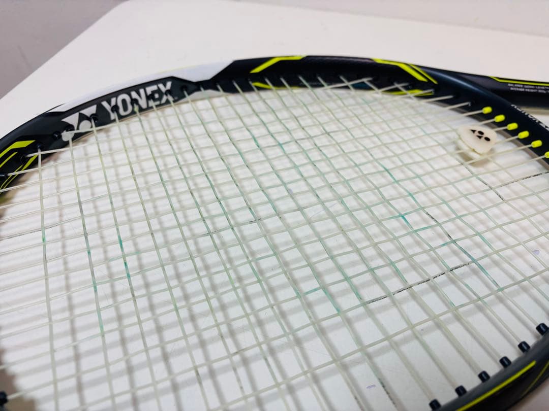 YONEX EZONE DR 100 硬式テニスラケット G2 イエロー