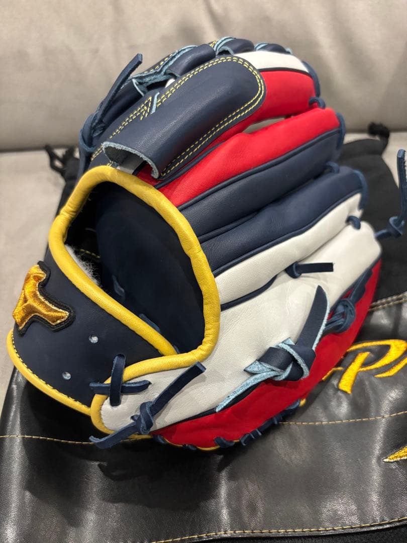 お盆価格　左投げ　Mizuno PRO ミズノプロBSS 軟式グローブ　投手用