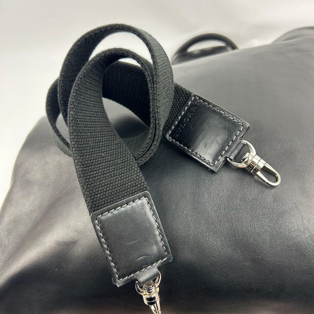 【美品】ブルガリ　トートバッグ　2way レザー　ロゴ金具　ビジネス　大容量　黒