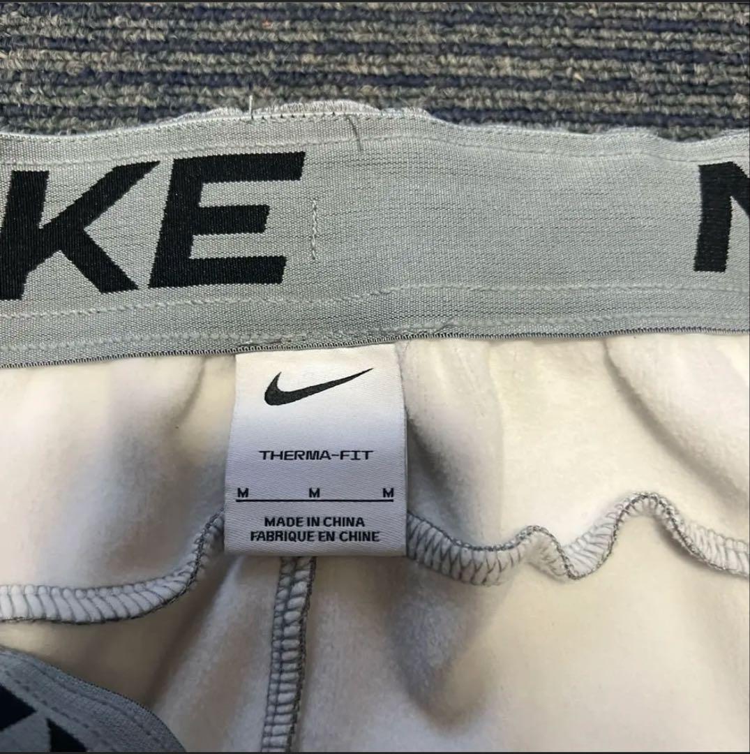 NIKE長袖セットアップ　Mサイズ