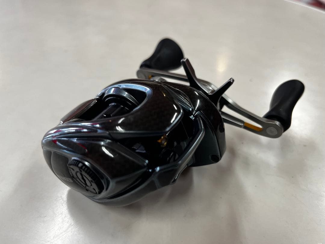 シマノ　アルデバランbfs xg 左　美品