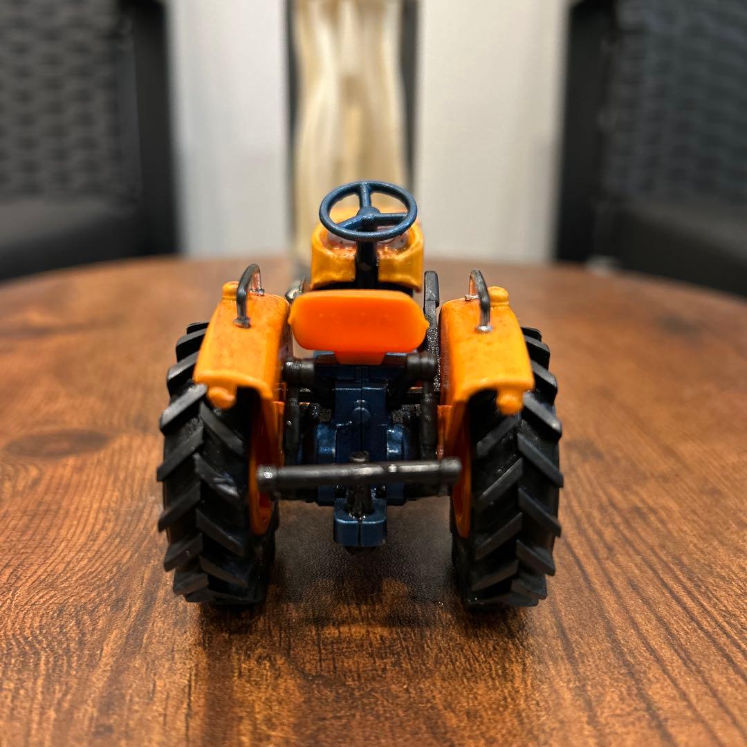 ヨネザワのミニカー クボタ トラクターL2201