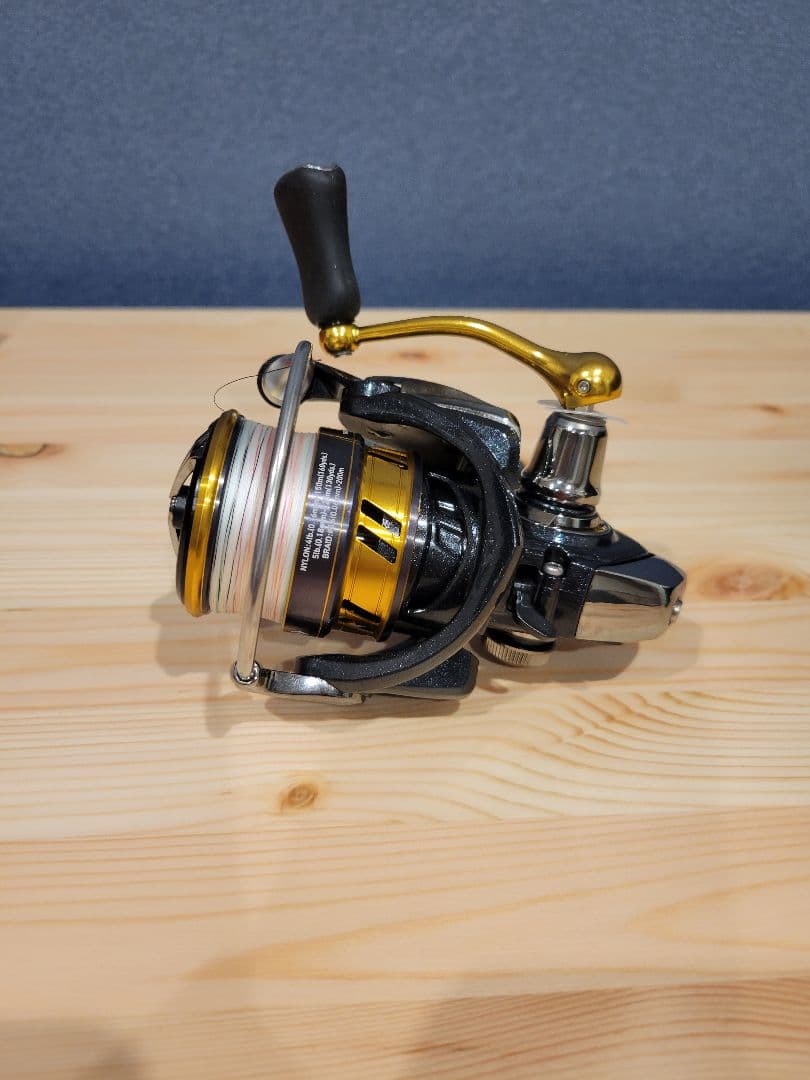 未使用品　DAIWA LEGALIS LT2500S-XH　 レガリス