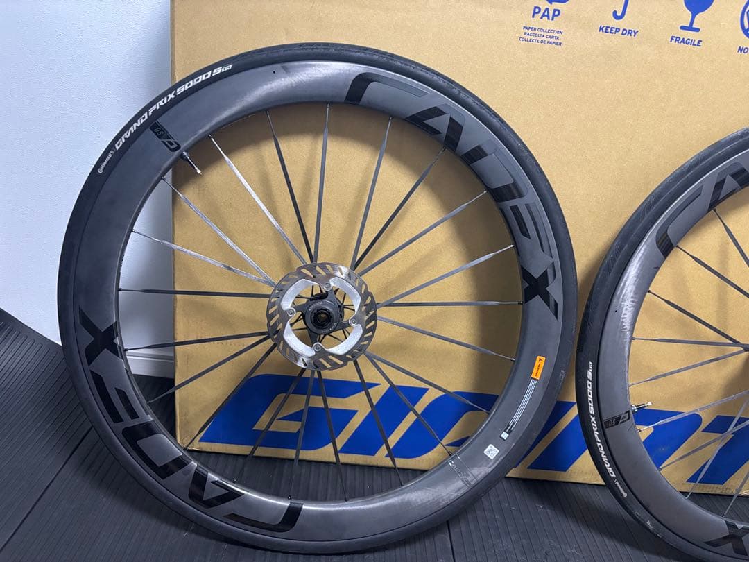 CADEX 50 Ultra Disc Tubeless カデックス50