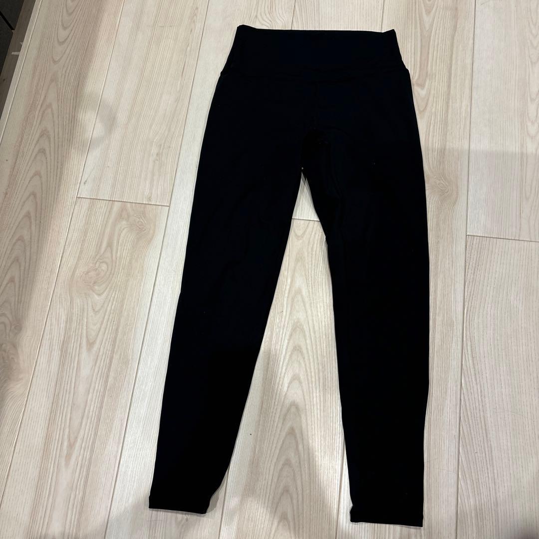 本日限定お値下げskara上下ウェアヨガラグおまけ2点 lava
